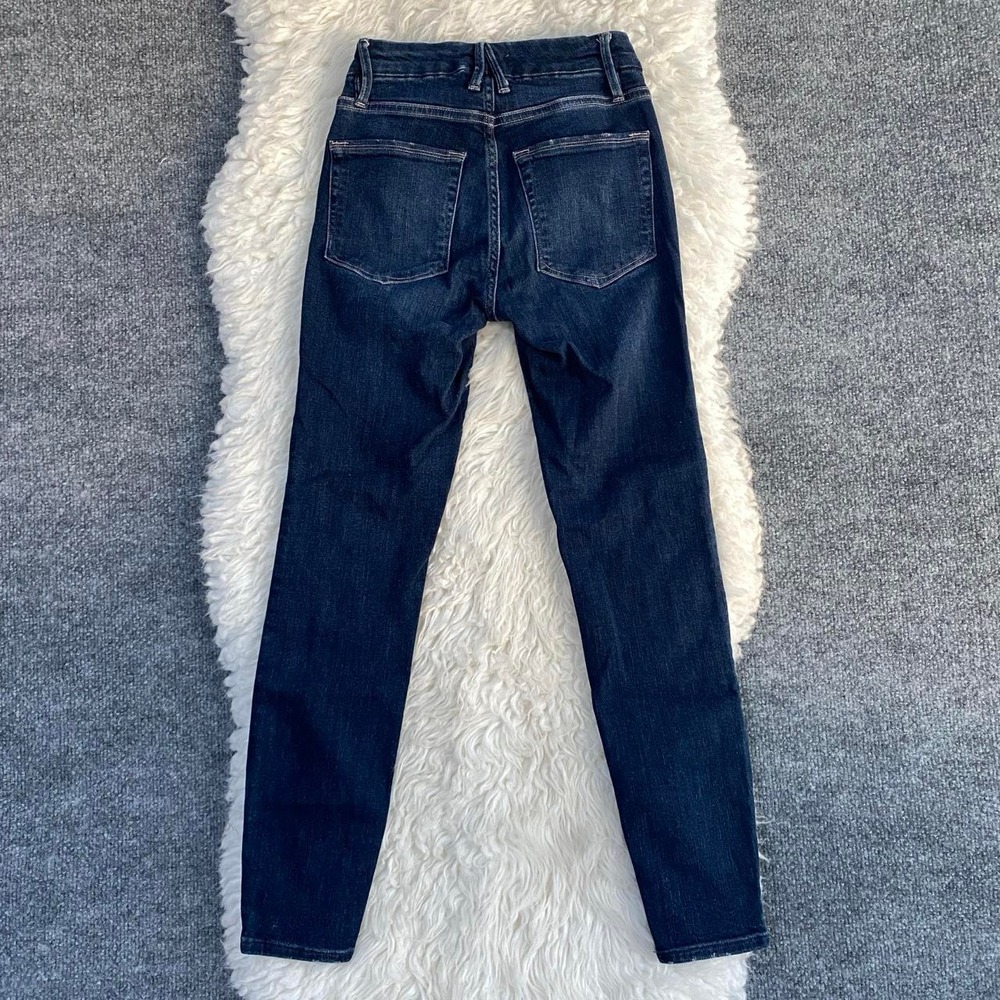 GOOD AMERICAN DARK WASH GOOD LEGS CROP SKINNY JEANS MINIMALIST CORPORATE GIRLY